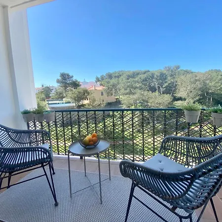 Charming Ribeira Cascais